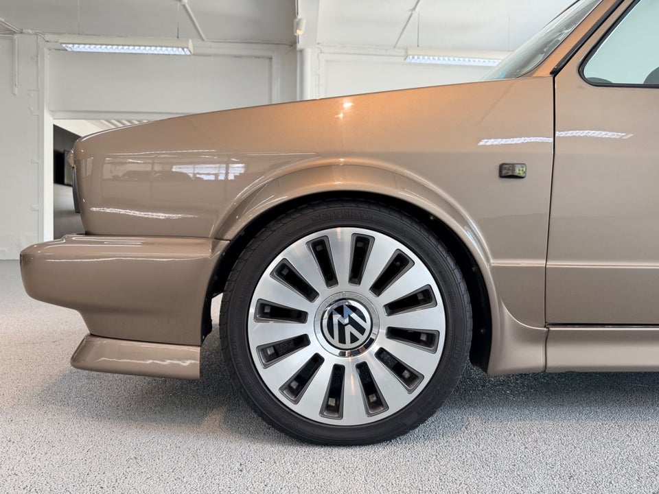 VW Golf I 1,6 Cabriolet 2d