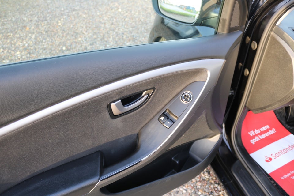 Hyundai i30 1,6 CRDi 110 Comfort Eco 5d