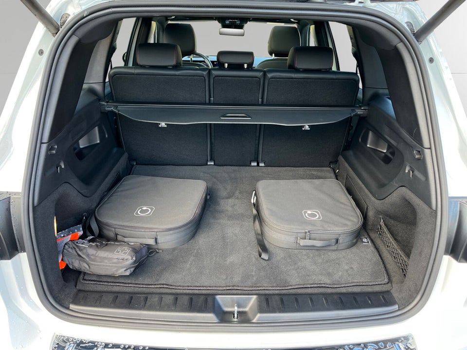 Mercedes EQB300 AMG Line 4Matic 5d