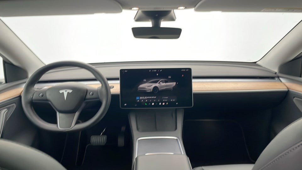 Tesla Model Y Long Range AWD 5d