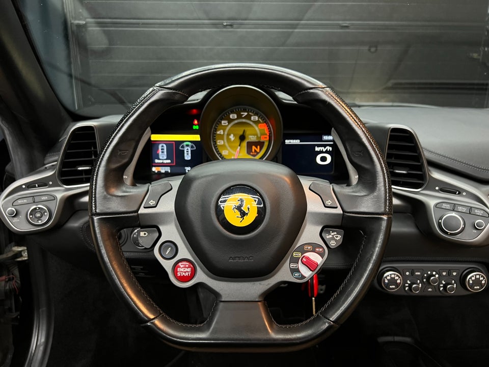 Ferrari 458 4,5 Spider DCT 2d