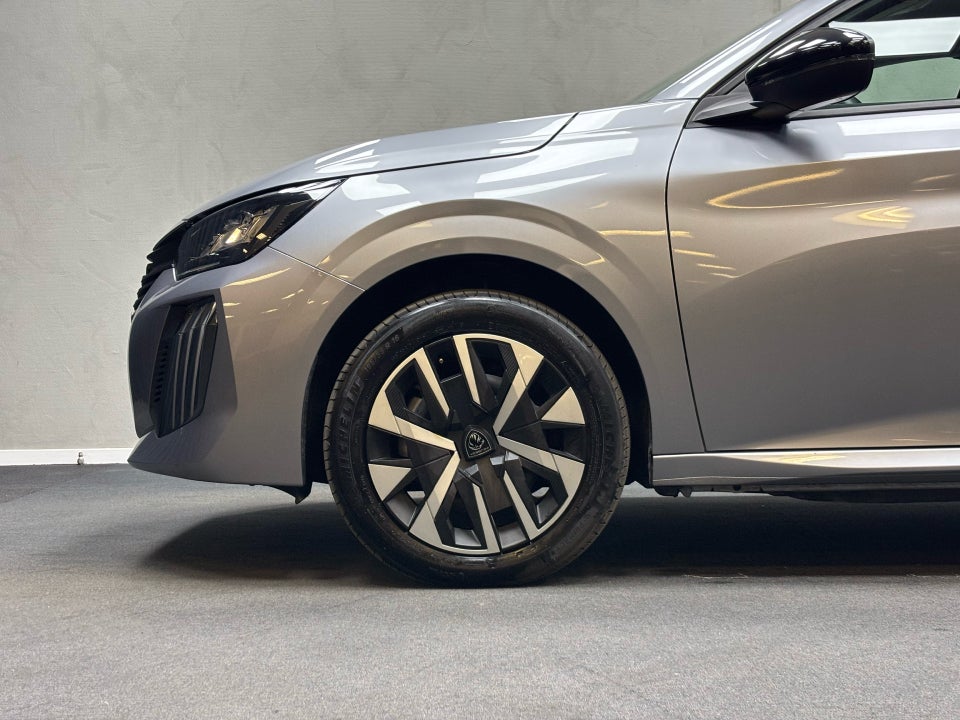 Peugeot e-208 50 Style 5d