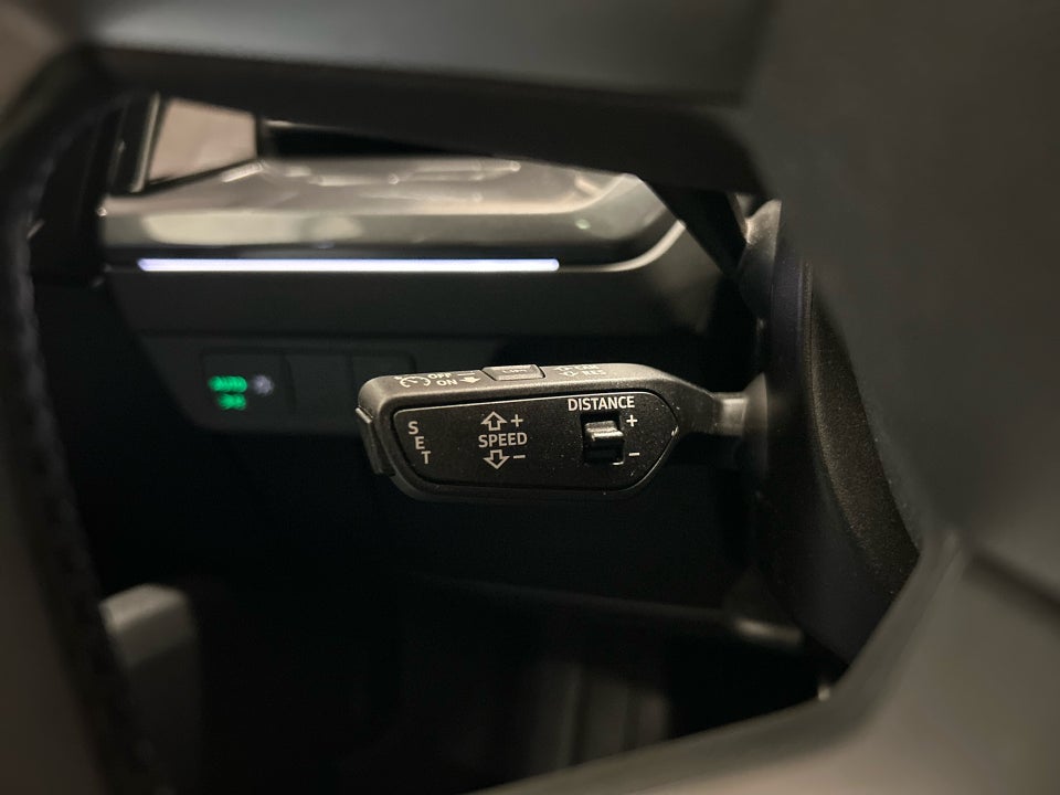 Audi Q4 e-tron 40 S-line 5d