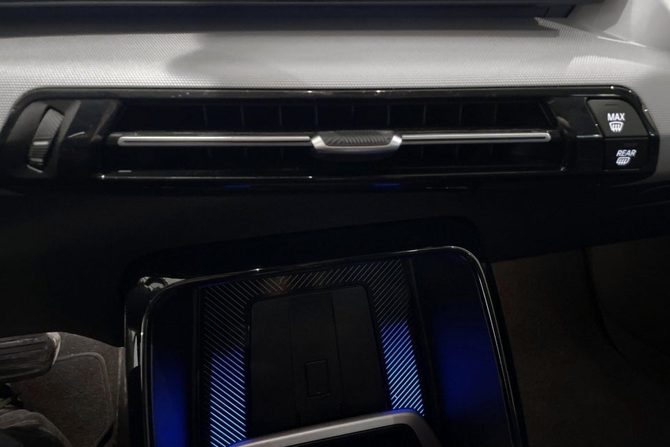 BMW iX1 xDrive30 X-Line 5d