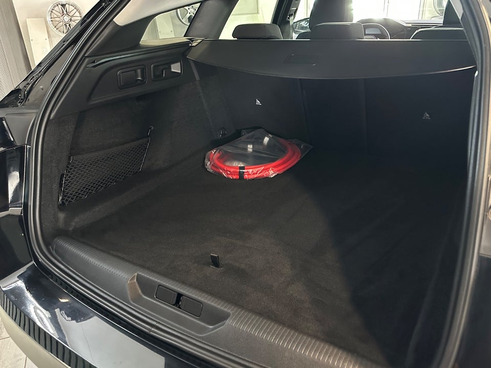 Peugeot e-308 54 Style SW 5d