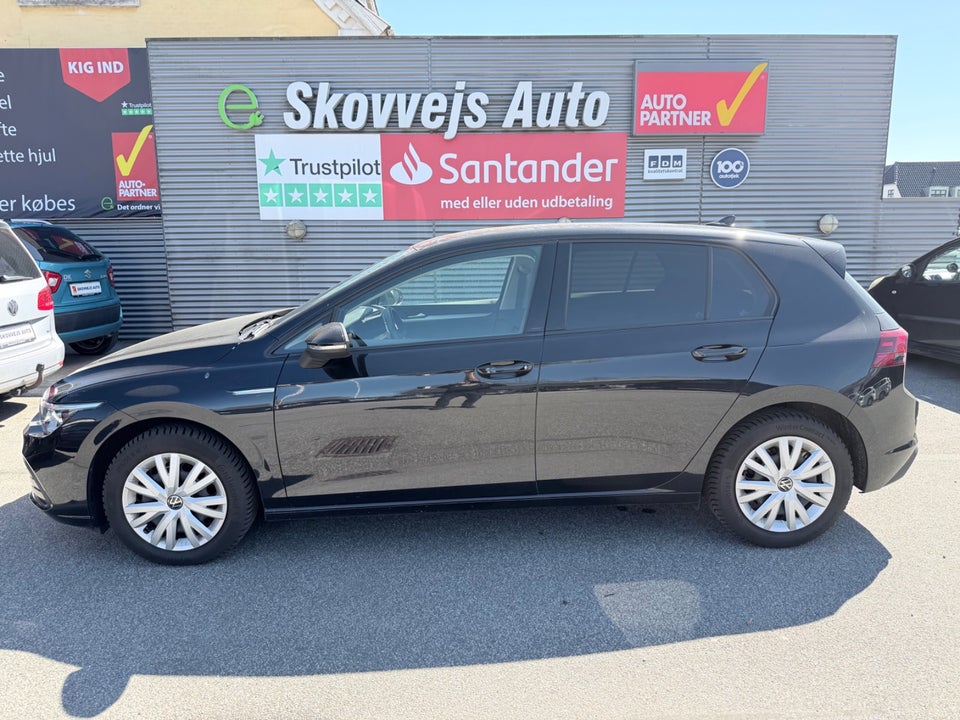 VW Golf VIII 1,5 TSi 130 Life 5d