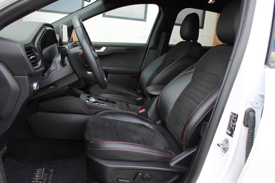 Ford Kuga 2,5 PHEV ST-Line X CVT 5d