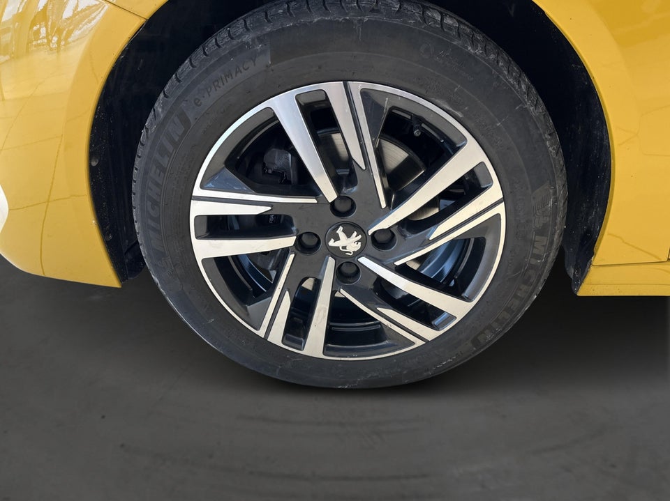 Peugeot 208 1,2 PureTech 100 Allure 5d