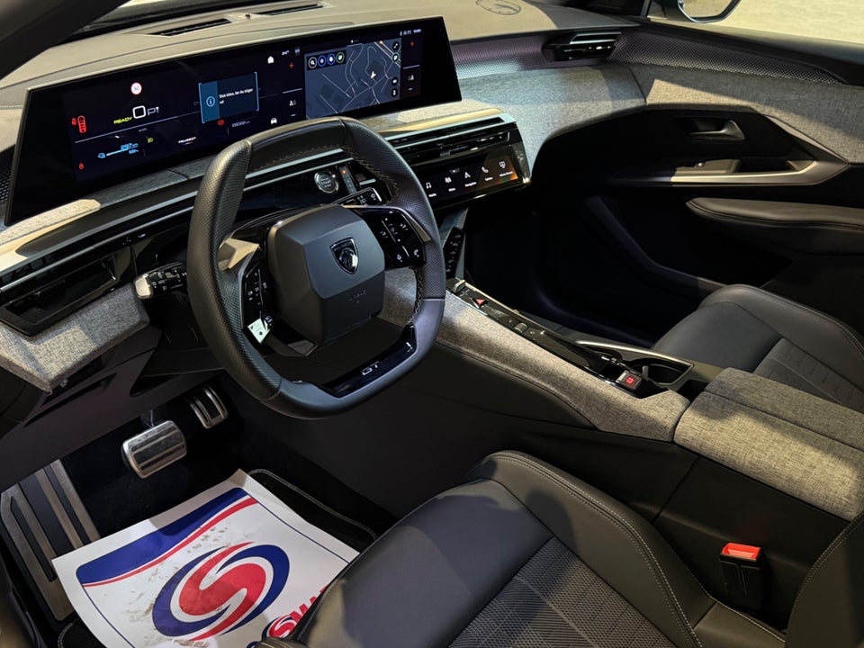 Peugeot e-5008 77 GT Pack 7prs 5d