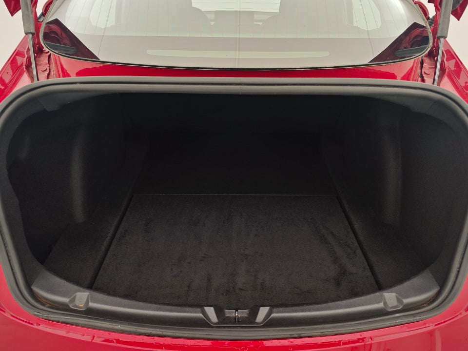 Tesla Model 3 Long Range AWD 4d