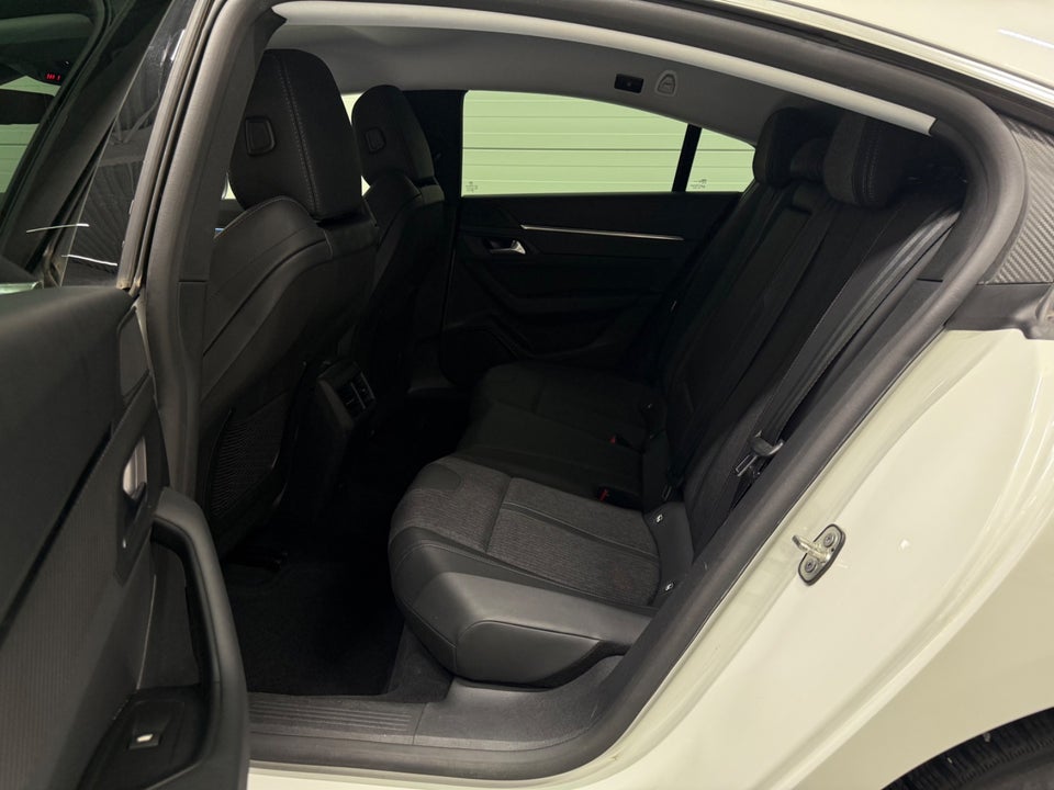 Peugeot 508 1,6 Hybrid Allure EAT8 5d