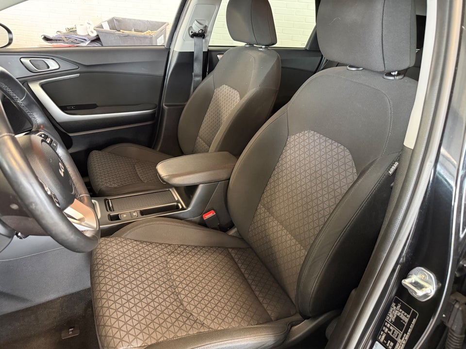 Kia Ceed 1,6 CRDi mHEV Prestige SW DCT 5d