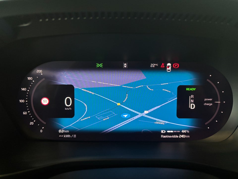 Volvo XC40 ReCharge Extended Range Plus 5d