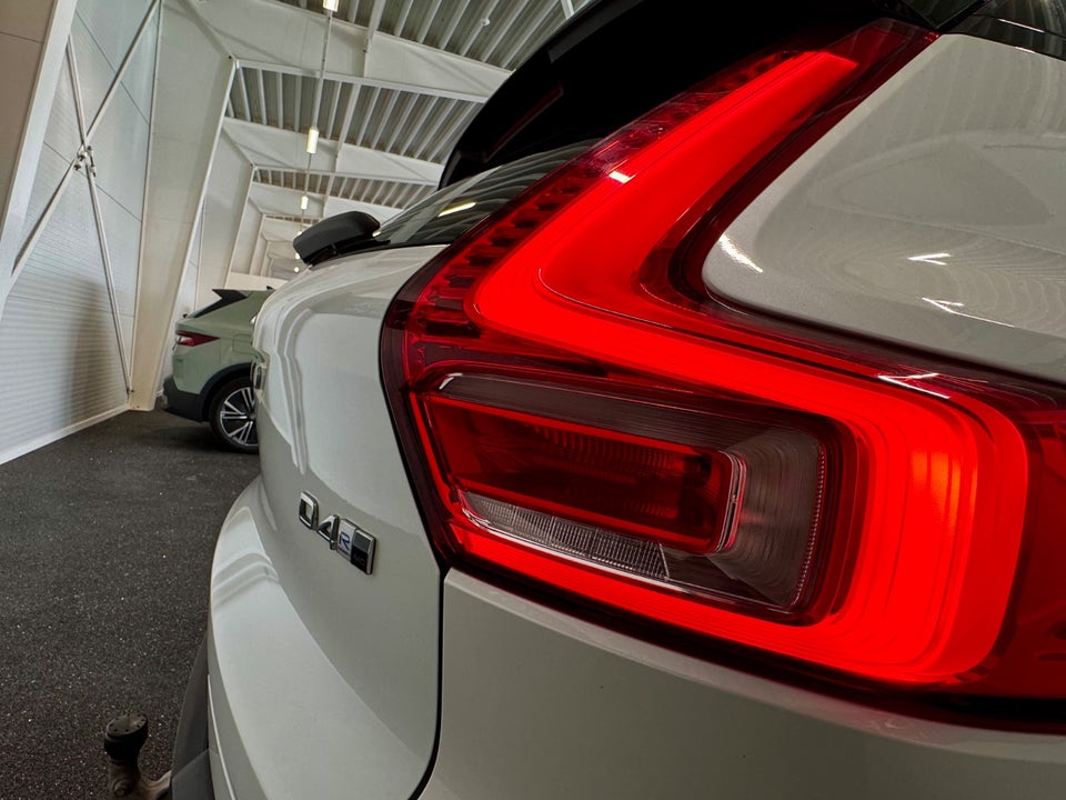 Volvo XC40 2,0 D4 190 R-Design aut. AWD 5d