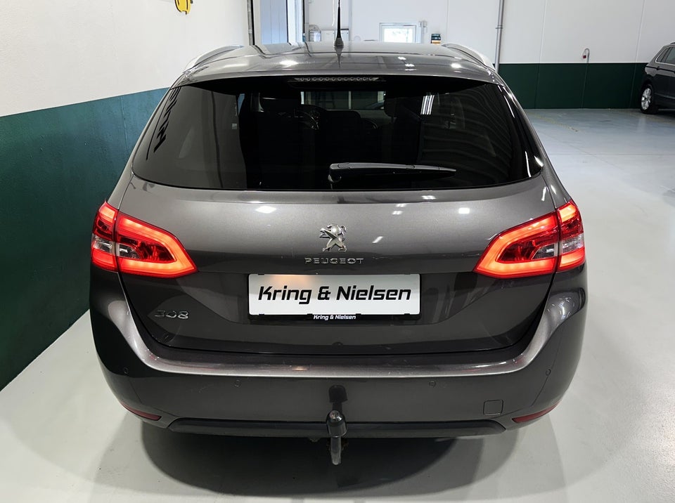 Peugeot 308 1,5 BlueHDi 130 Style SW 5d