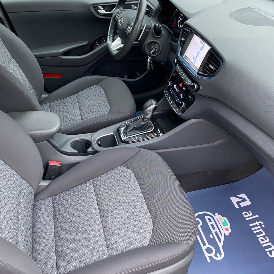 Hyundai Ioniq 1,6 PHEV Trend DCT 5d