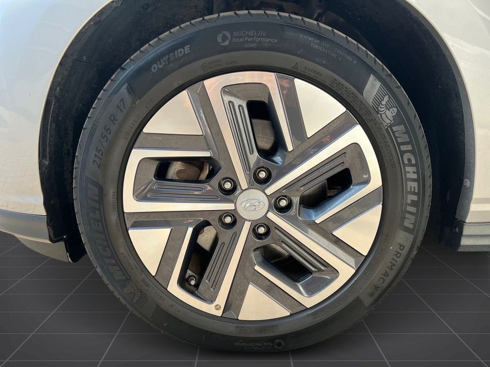 Hyundai Kona 64 EV Advanced 5d
