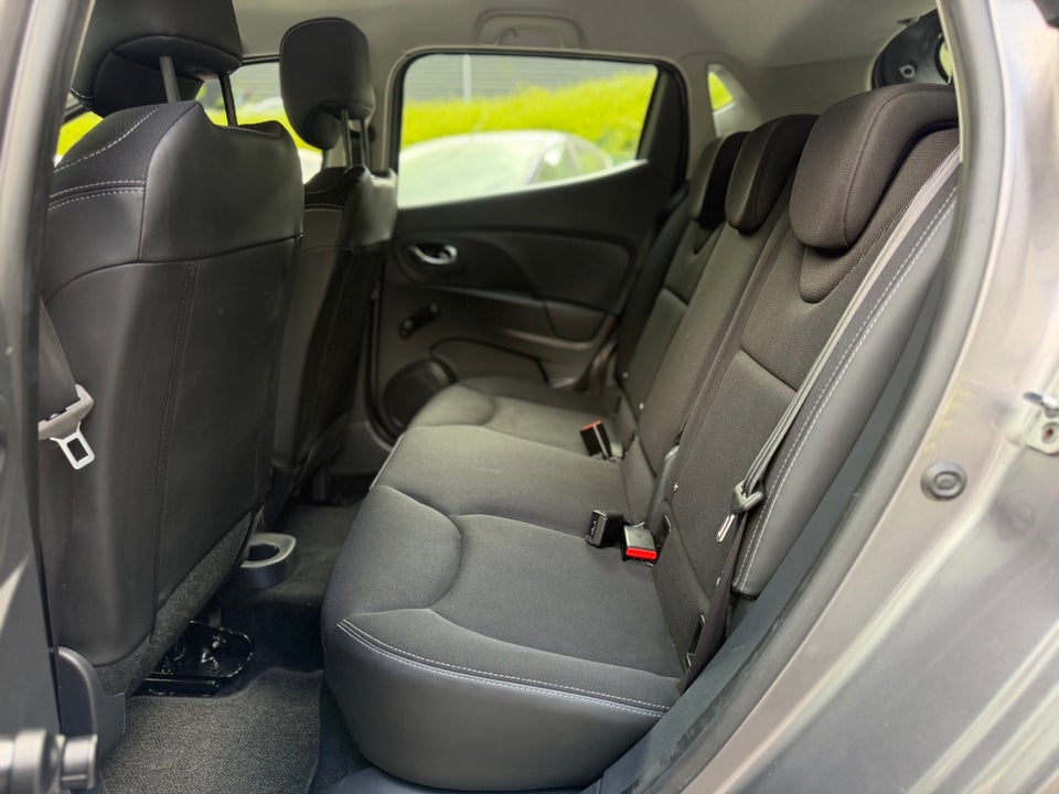Renault Clio IV 1,2 16V Expression Sport Tourer 5d
