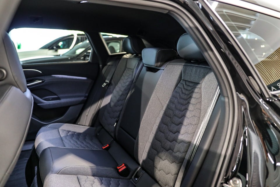 Audi A6 e-tron S-line performance Avant 5d