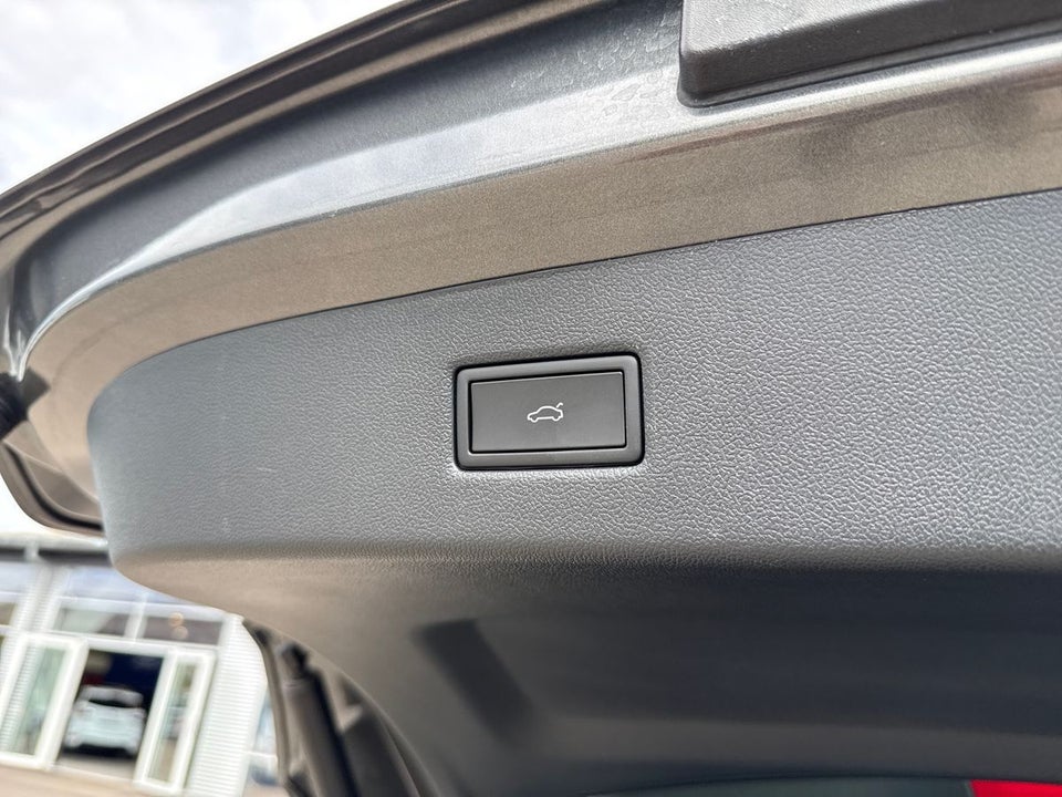 Ford Explorer 77 Select Extended Range 5d