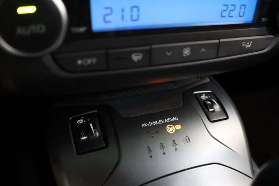 Toyota Avensis 1,8 VVT-i T2 Selected Touring Sports MDS 5d