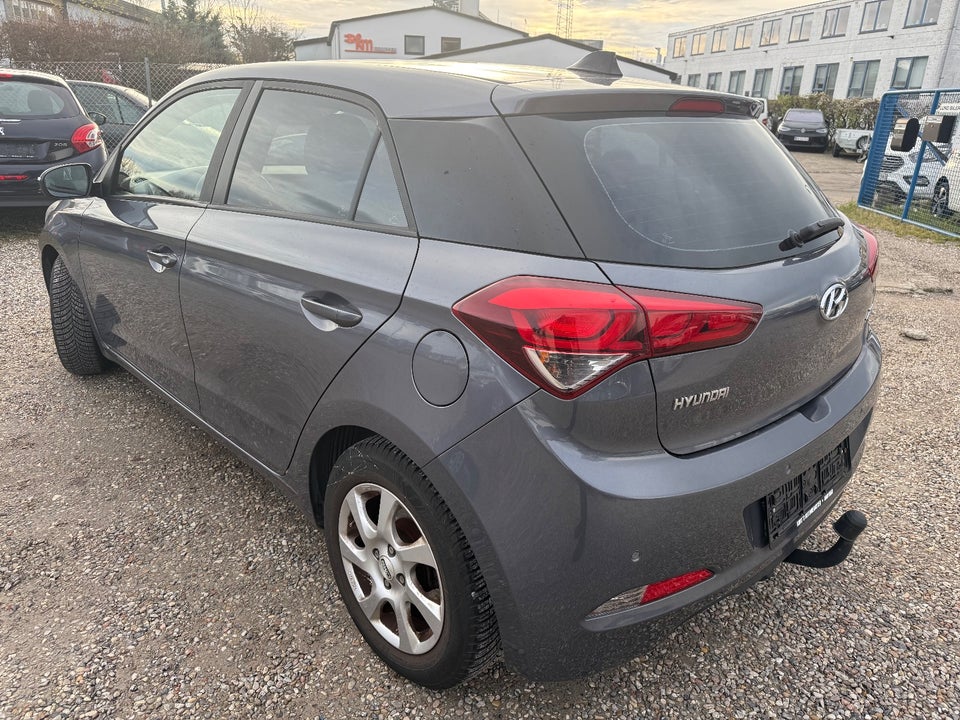 Hyundai i20 1,25 Trend 5d