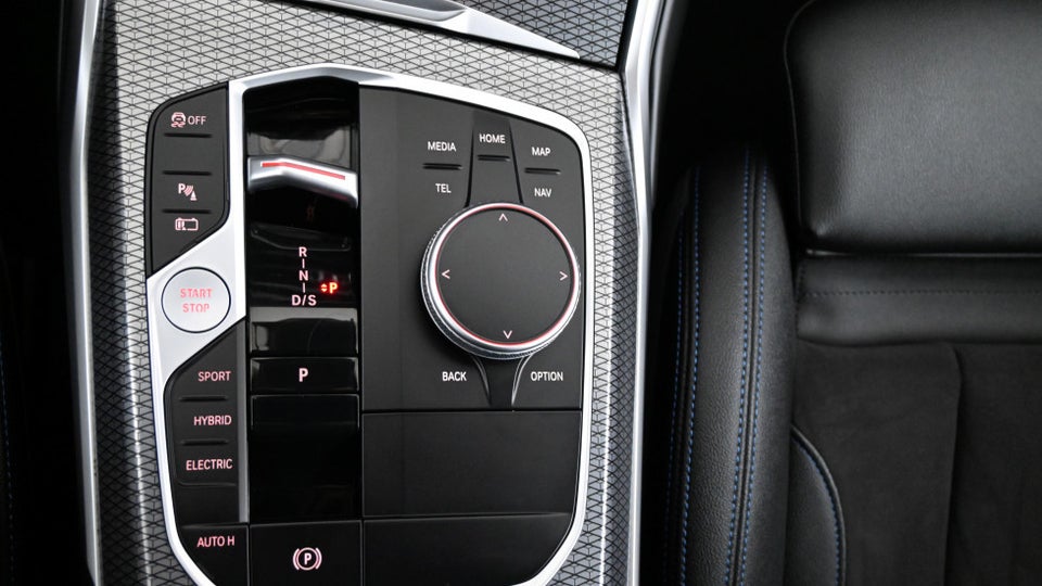 BMW 330e 2,0 M-Sport aut. 4d