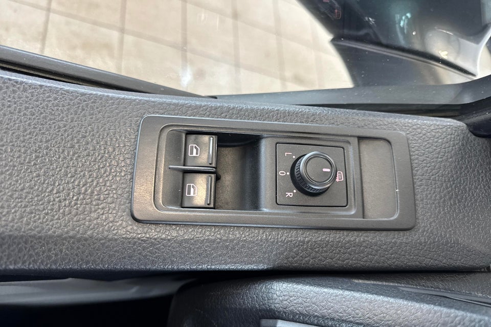 VW Transporter 2,0 TDi 150 Kassevogn DSG lang