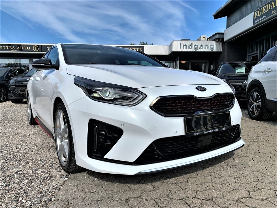 Kia ProCeed 1,6 T-GDi GT DCT 5d