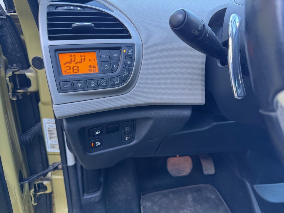 Citroën Grand C4 Picasso 2,0 HDi 138 Exclusive E6G 7prs 5d