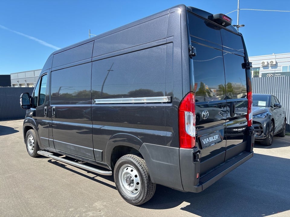 Toyota ProAce Max 2,2 D 140 Comfort Master Kassevogn L2H2 aut.