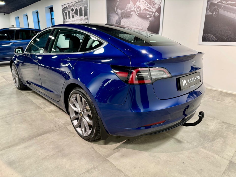 Tesla Model 3 Standard Range+ RWD 4d