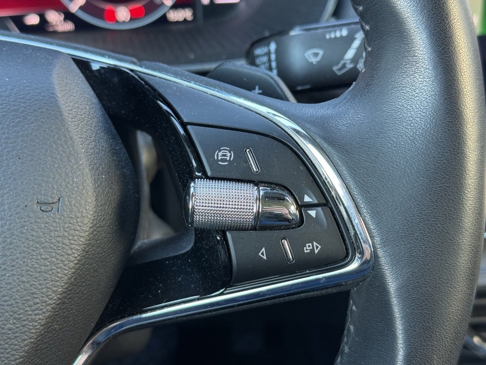 Skoda Octavia 1,4 TSi iV Plus Combi DSG 5d