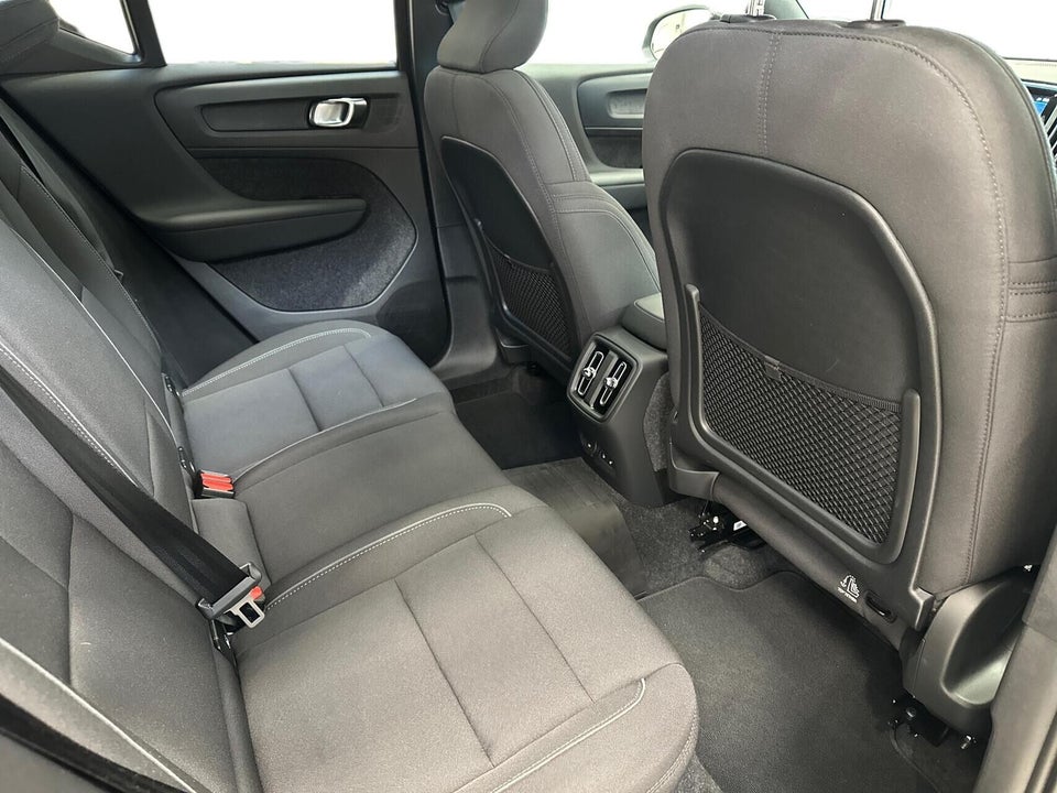 Volvo EX40 Twin Performance Ultra Black Edition 5d