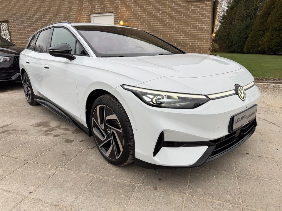 VW ID.7 77 Style Tourer 5d