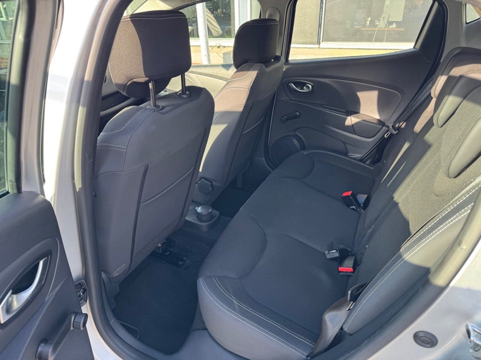 Renault Clio IV 1,5 dCi 90 Limited 5d