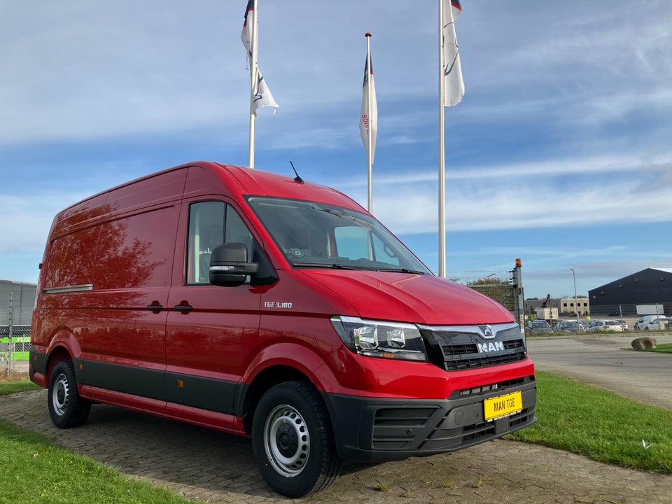 MAN TGE 2,0 3.180 Kassevogn L3H3 aut. FWD