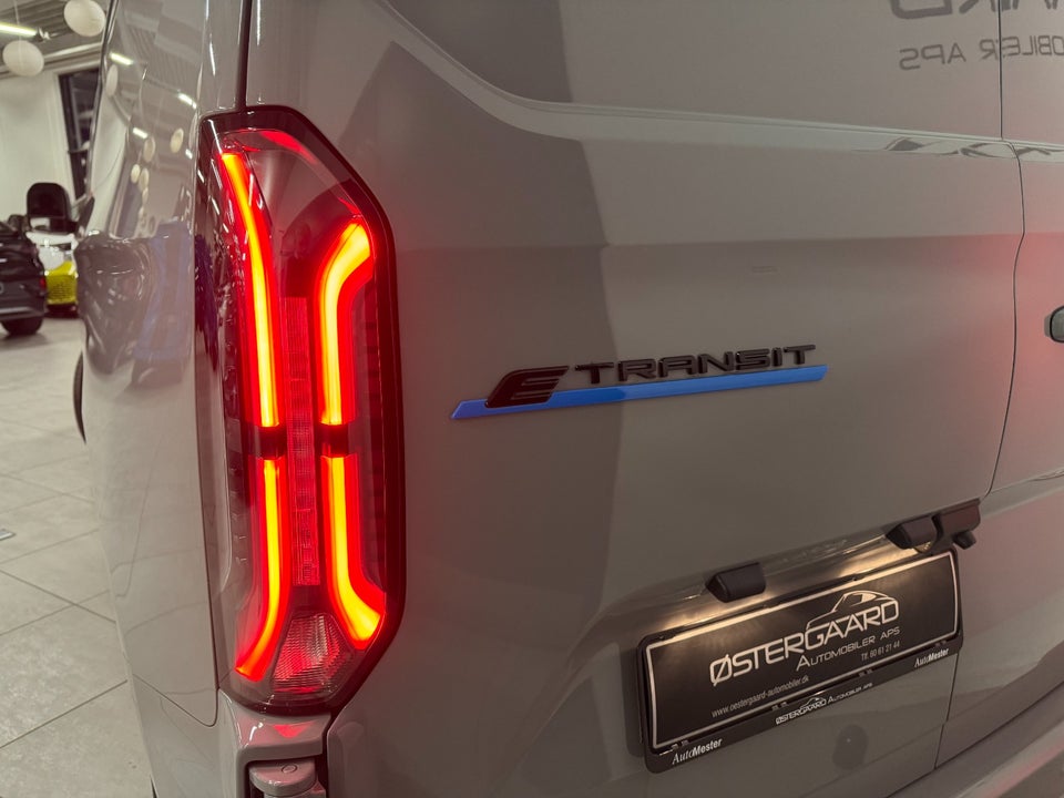 Ford E-Transit Custom 340L 64 Limited