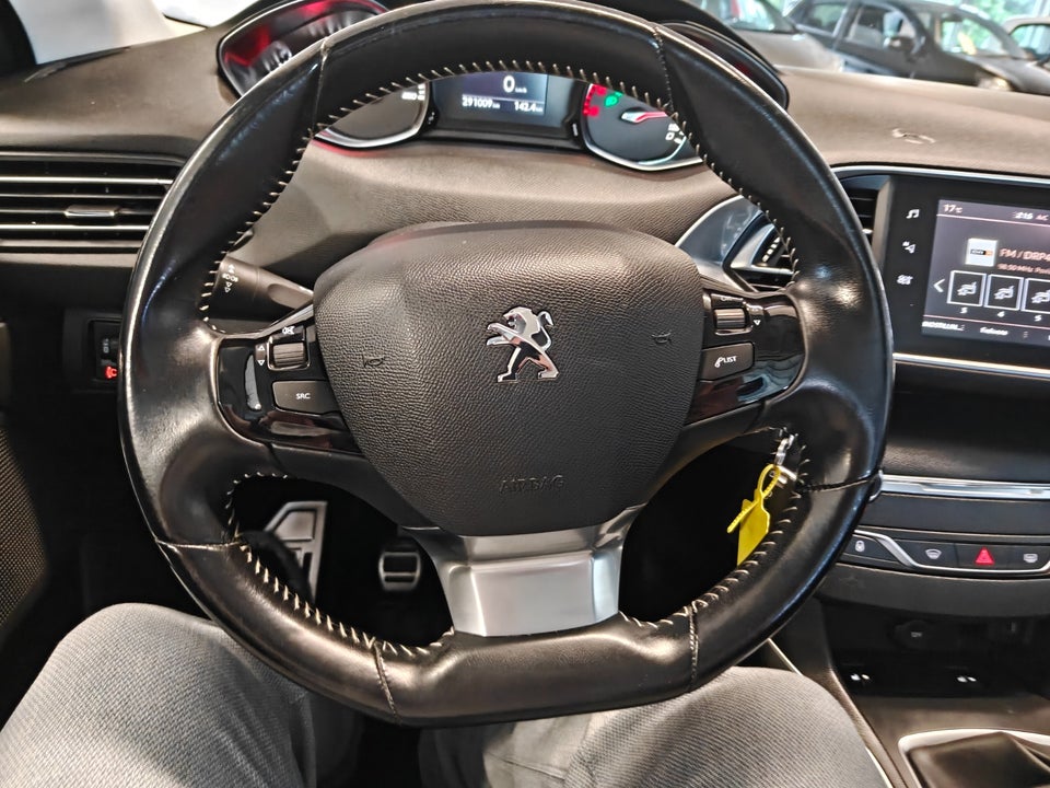 Peugeot 308 1,6 BlueHDi 120 Allure SE SW 5d