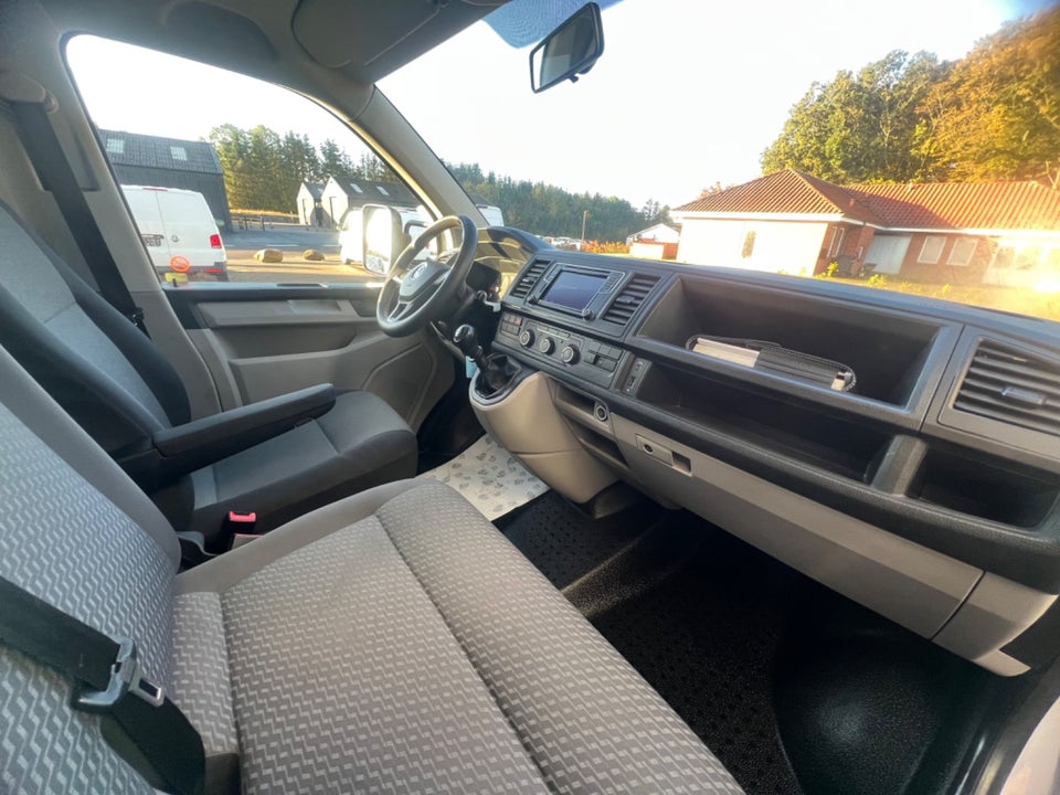 VW Transporter 2,0 TDi 150 Alukasse m/lift 2d