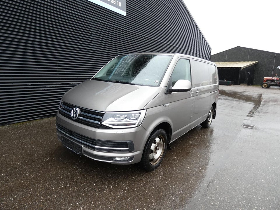 VW Transporter 2,0 TDi 199 Kassevogn DSG 4Motion kort