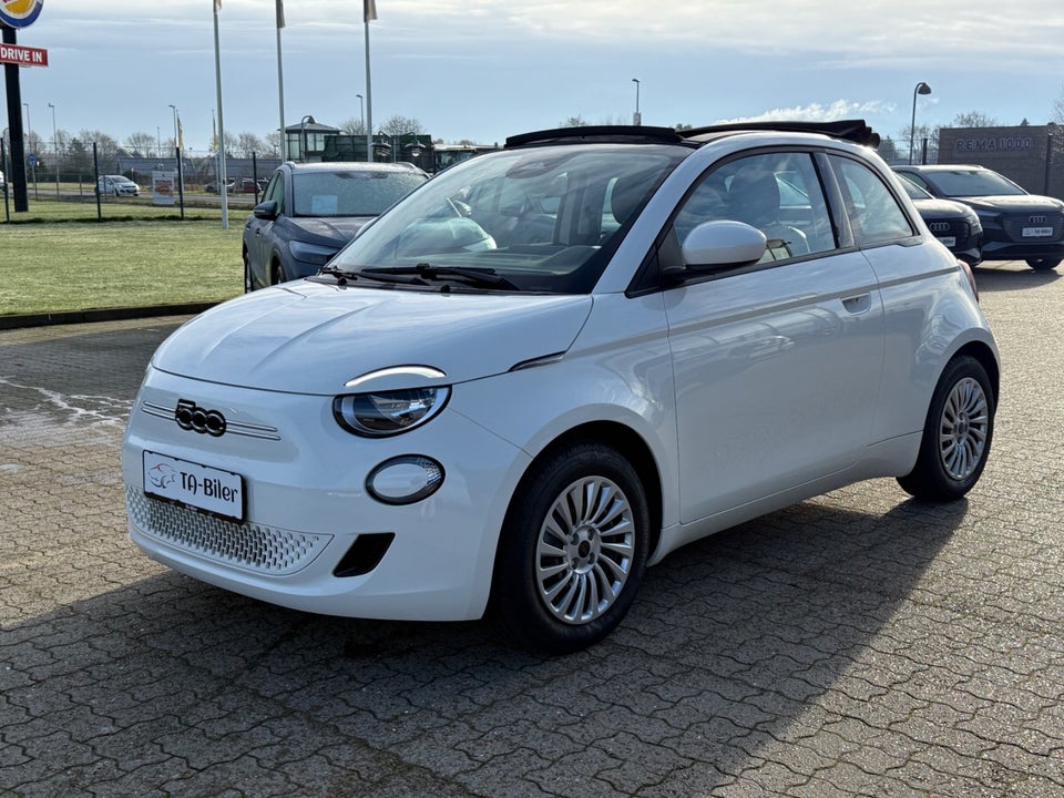 Fiat 500e 42 Icon Cabrio 2d