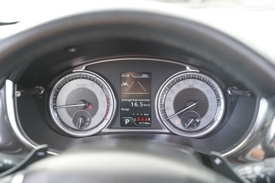 Suzuki Vitara 1,4 mHybrid Style aut. 5d