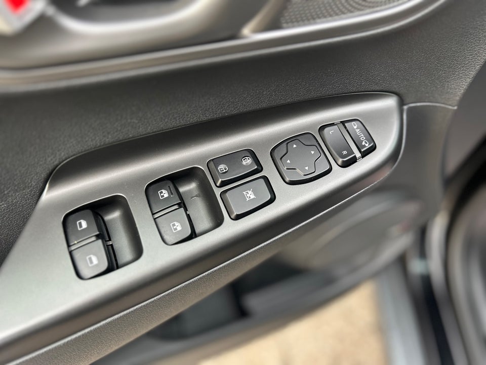 Hyundai Kona 64 EV Advanced 5d