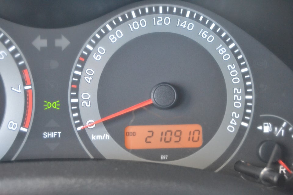 Toyota Auris 1,6 T2 5d