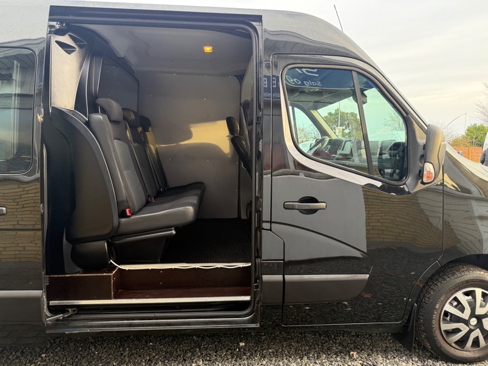 Renault Master IV T35 2,3 dCi 150 L2H2 Kassevogn