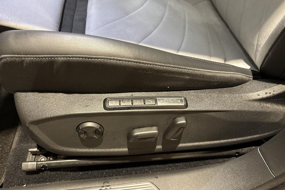 VW ID.3 77 Pro S 75 Years Edition 5d