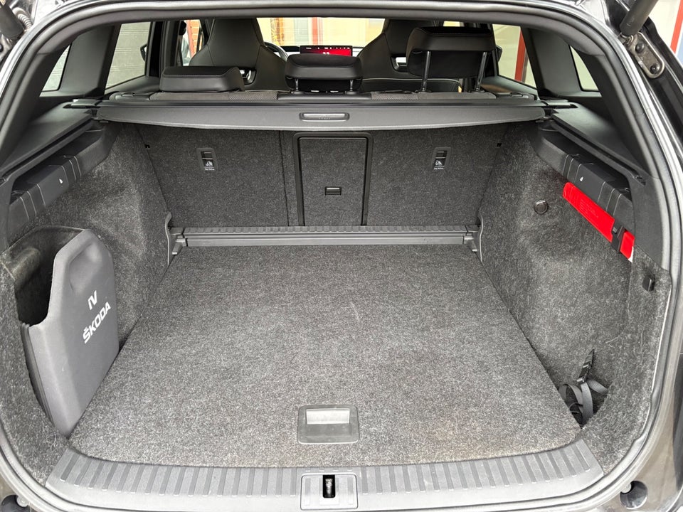 Skoda Enyaq 60 iV Sportline 5d