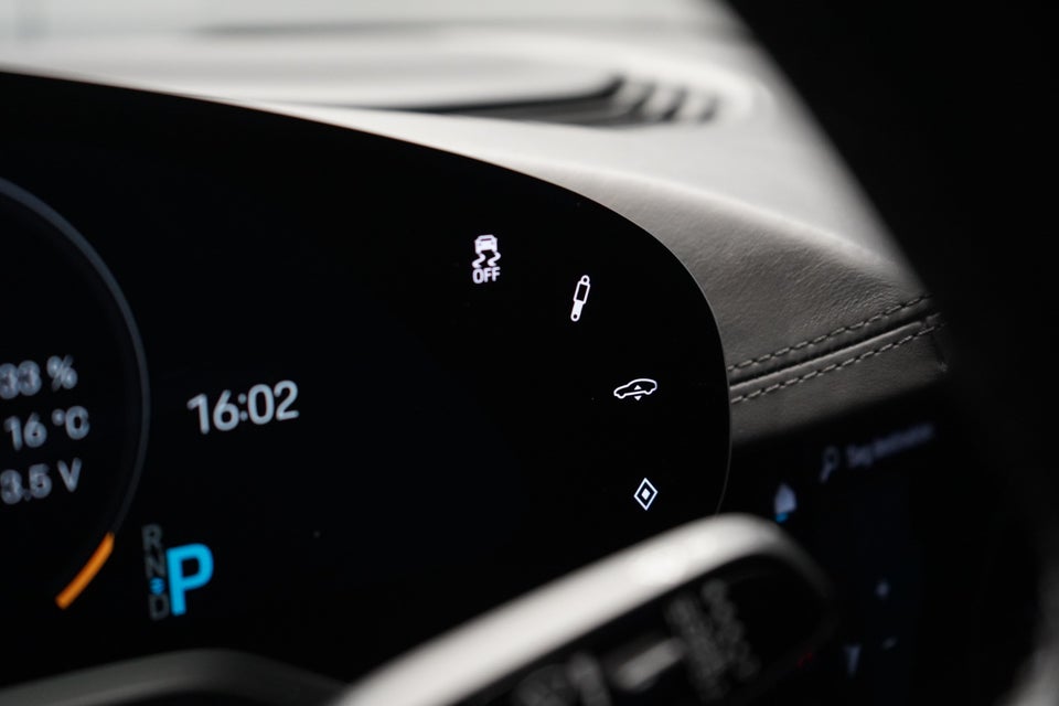 Porsche Taycan Turbo 4d