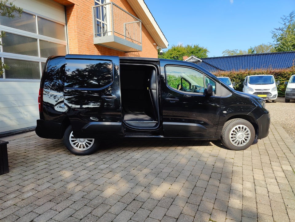 Peugeot Partner 1,5 BlueHDi 100 L2V2 Ultimate Van